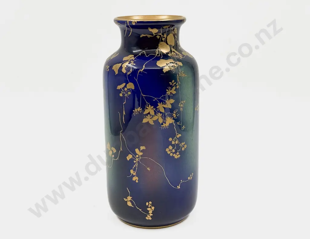 RD Vase Image 1++
