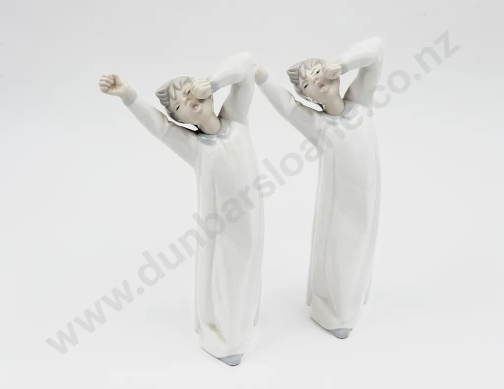 Pair of Lladro Figures Image 1++