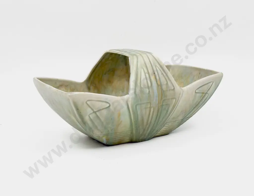 Beswick Basket Image 1++