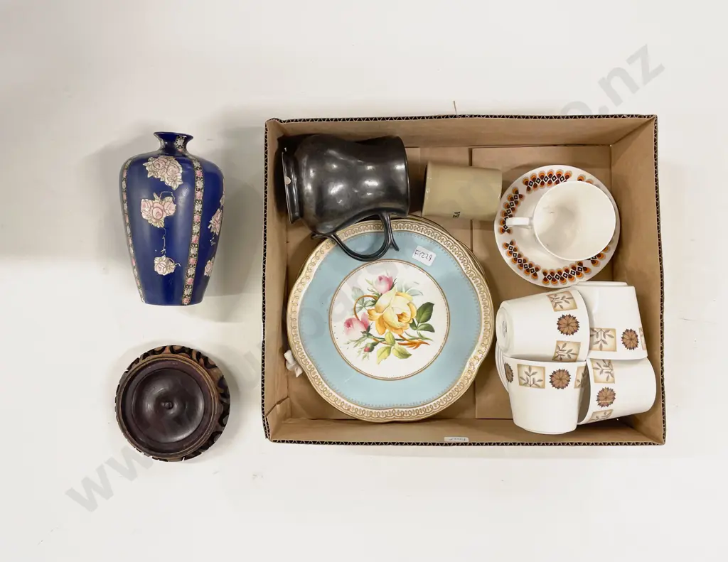 Box of Assorted China Image 1++
