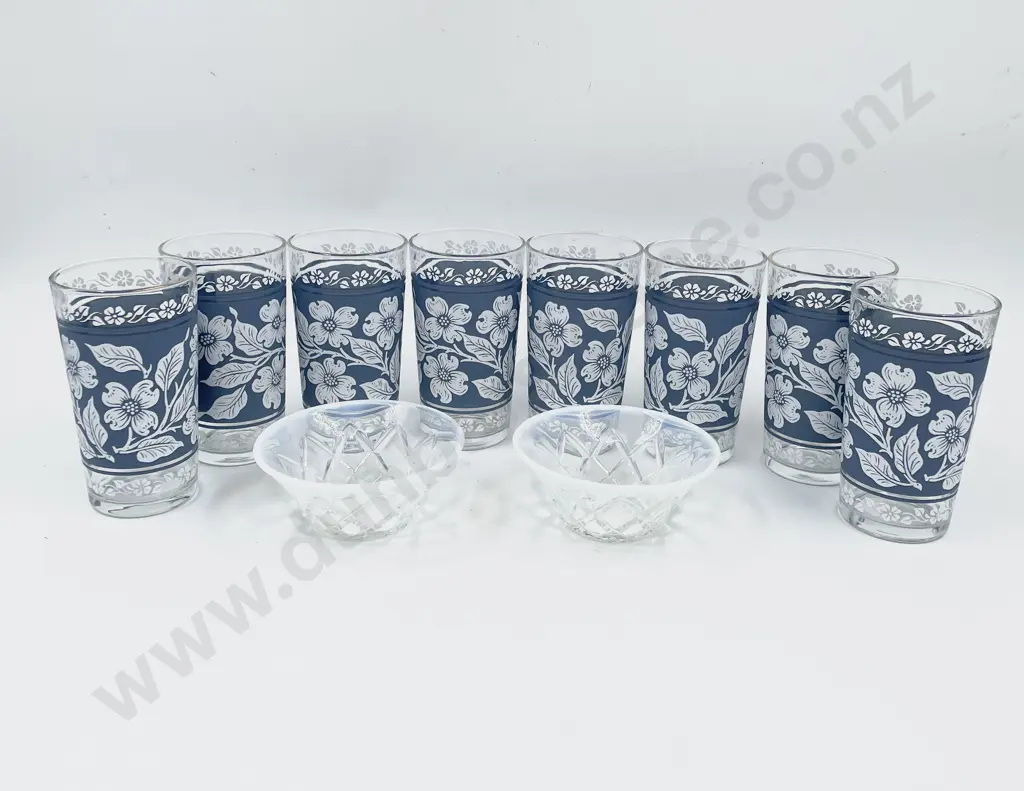 Box Quantity of Assorted Glass Ware Image 1++