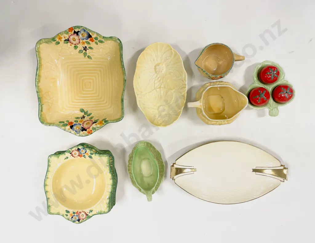 Box Quantity of Assorted China incl Crown Devon Image 1++