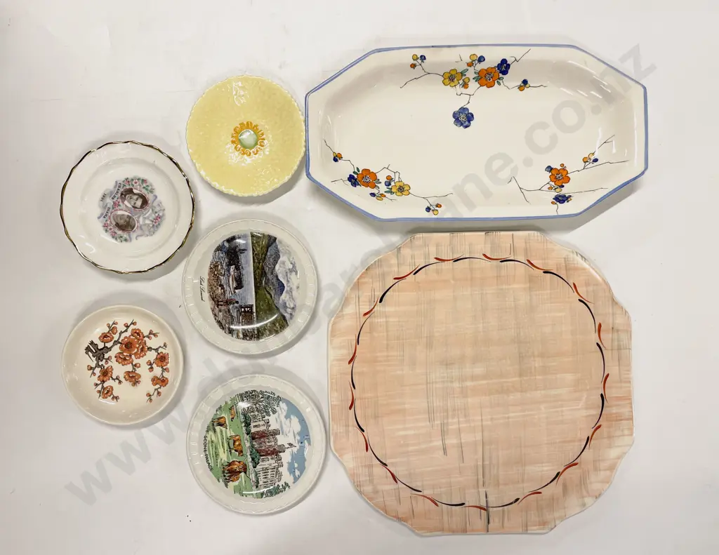 Quantity of Assorted Fancy China Plates etc Image 1++
