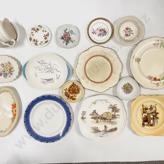Quantity of Assorted Fancy China Plates etc