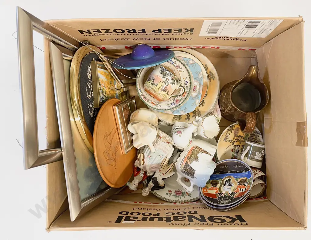 Box Quantity of Assorted China Framed Works etc Image 1++