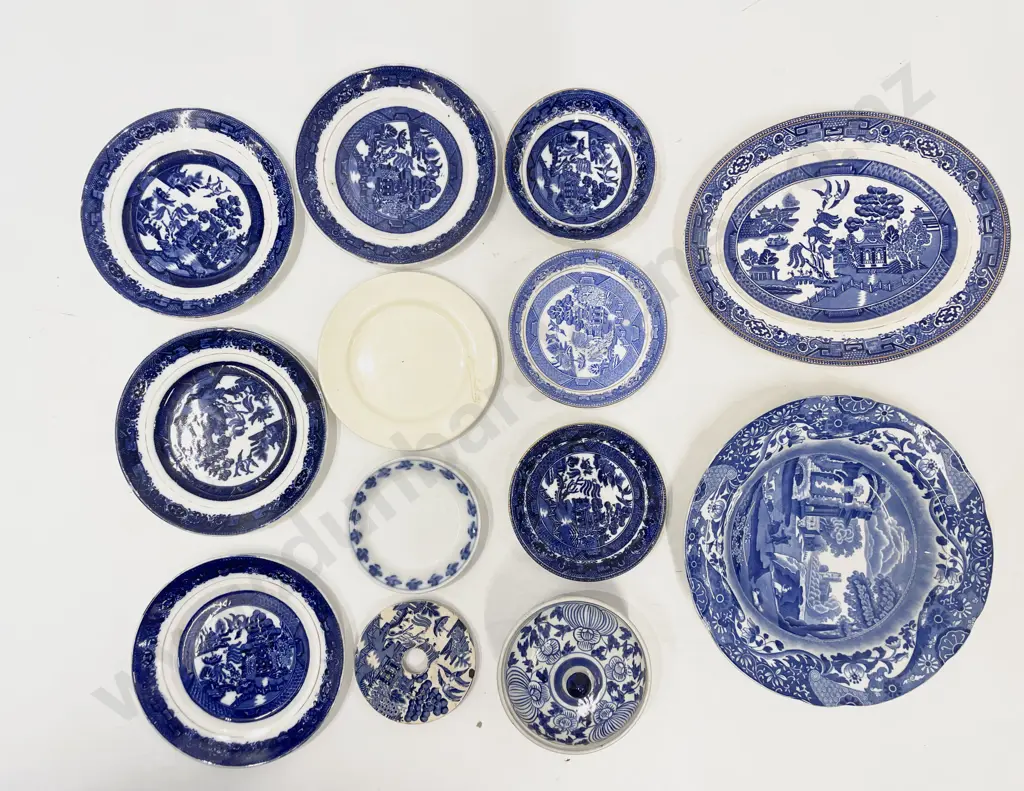 Box Quantity of Assorted Blue & White China Image 1++
