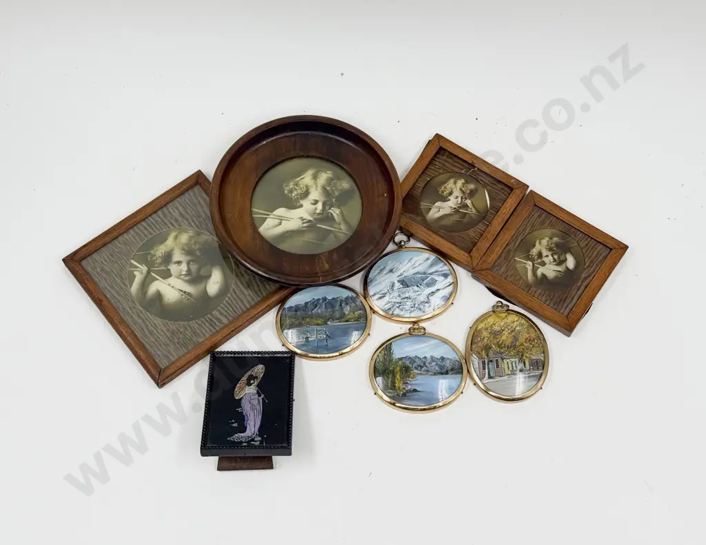 Small Quantity of Assorted Photo Frames etc Image 1++