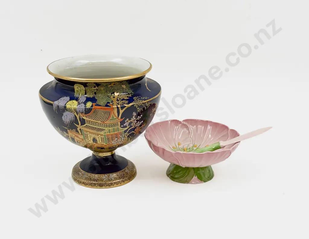 Cartlonware Vase and Other Image 1++
