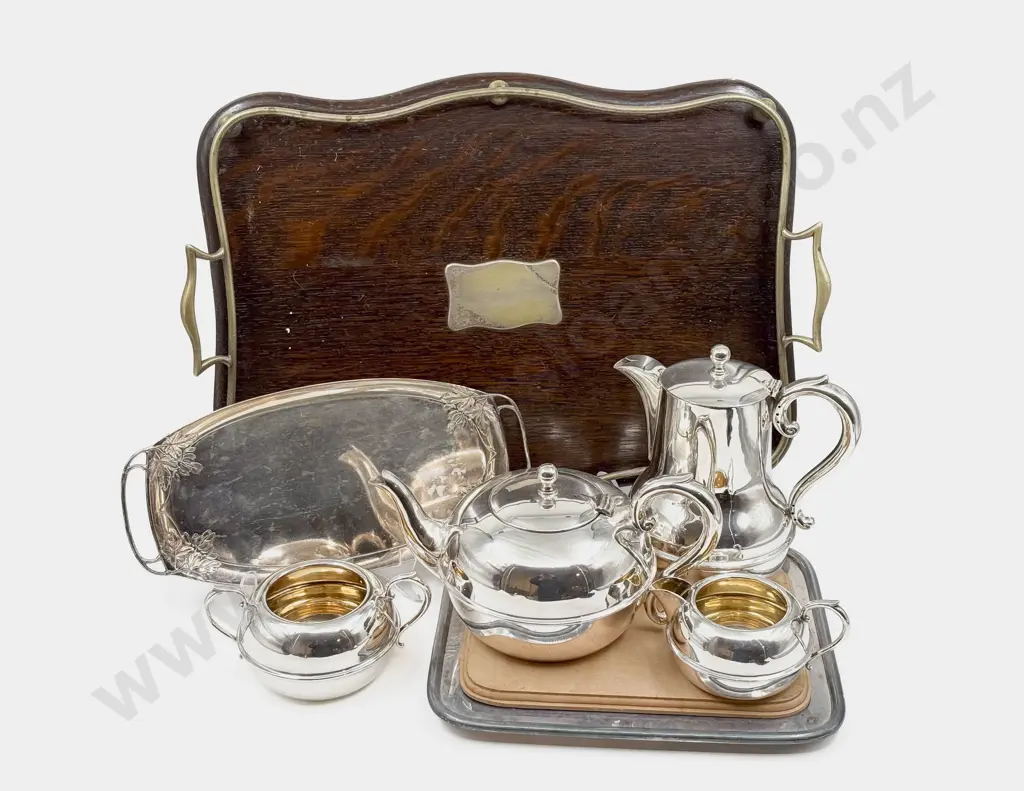 Oak Drinks Tray & Assorted S/P etc Image 1++