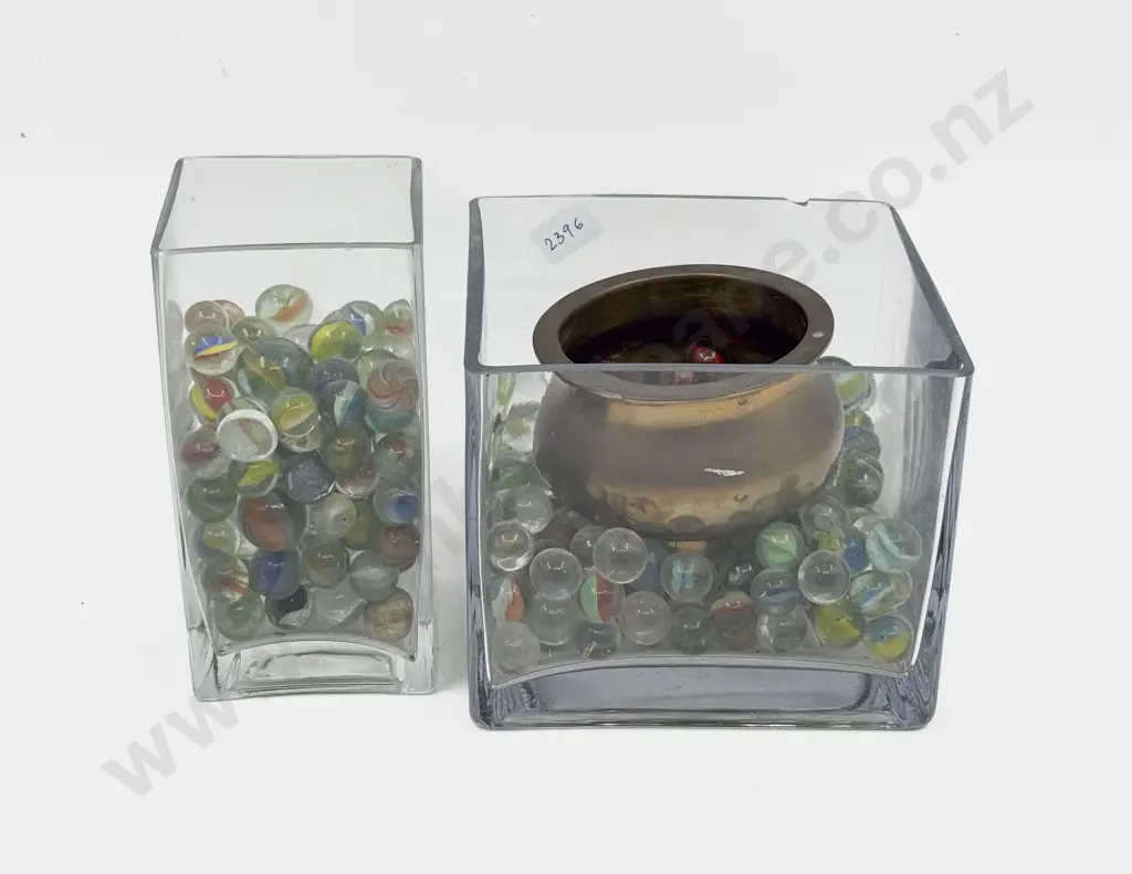 Quantity of Assorted Marbles Image 1++