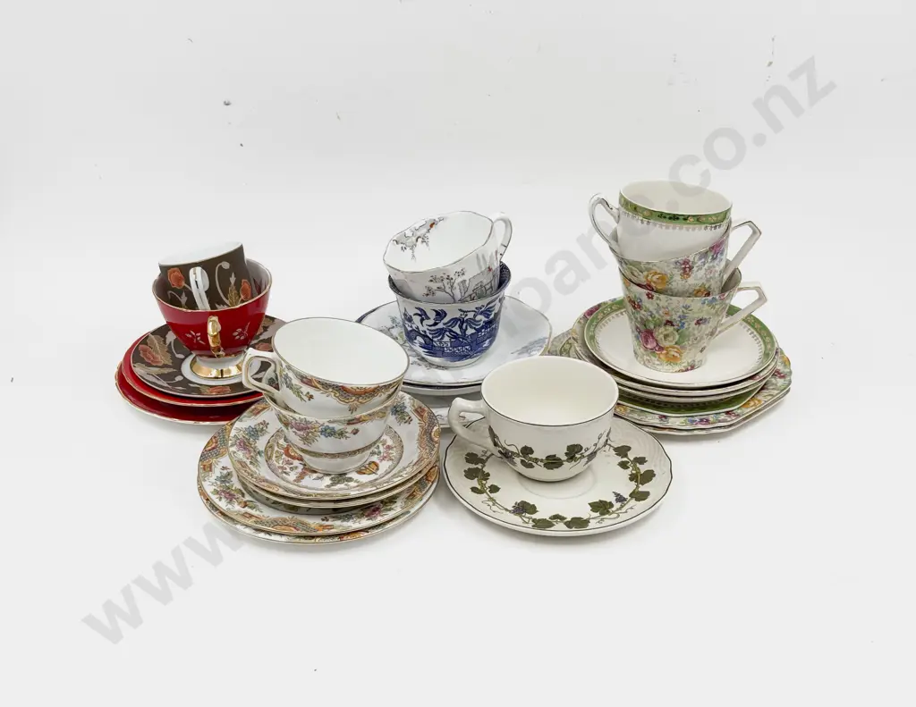 Box Quantity of Assorted Fancy Tea China Image 1++