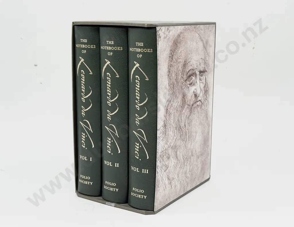 Folio Society Boxed Set - "The Notebooks of Leonardo Da Vinci" Volumes 1 Image 1++