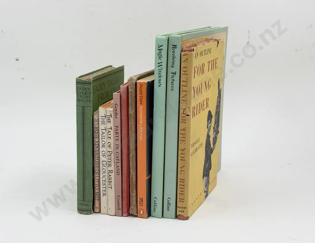 Quantity of Assorted Vintage Children's Books Image 1++