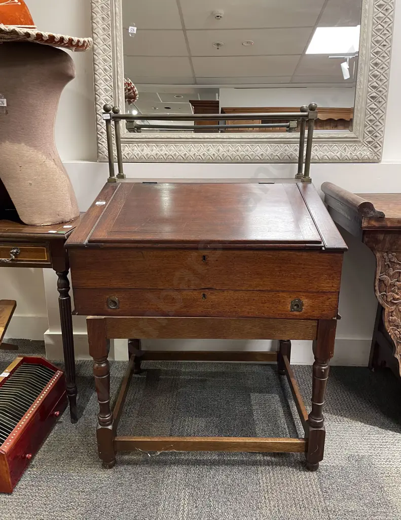 Antique Mahogany Clerk's Desk Image 1++