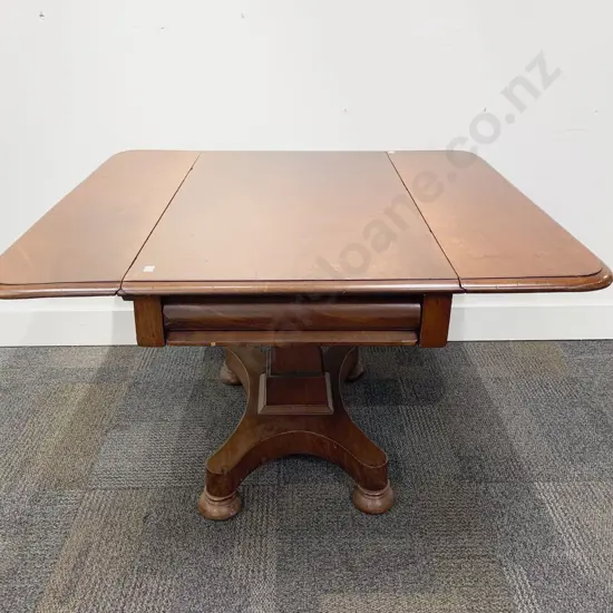 Victorian Mahogany Pembroke Table