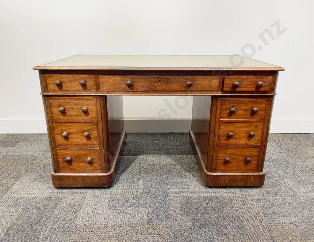 Victorian Mahogany Pedestal Kneehole Desk Image 1++