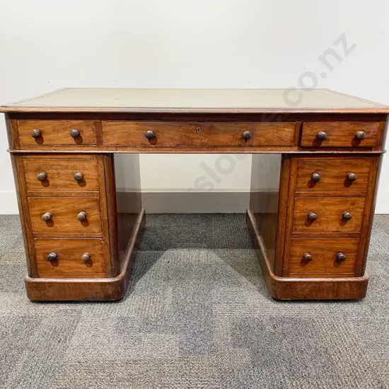 Victorian Mahogany Pedestal Kneehole Desk