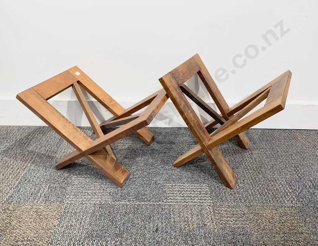 Pair of Magazine Racks Image 1++