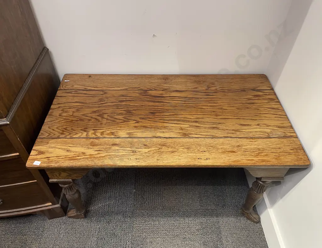 Unusual Footed Oak Rectangular Side Table Image 1++