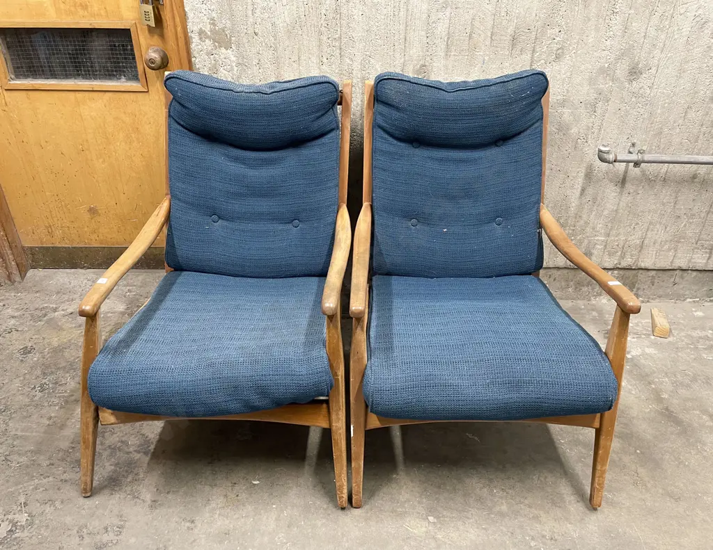 Pair of Mid Century Easy Chairs Image 1++