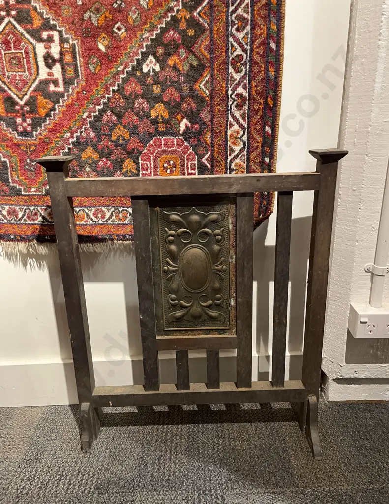 Antique Slatted Fire Screen (faults) Image 1++