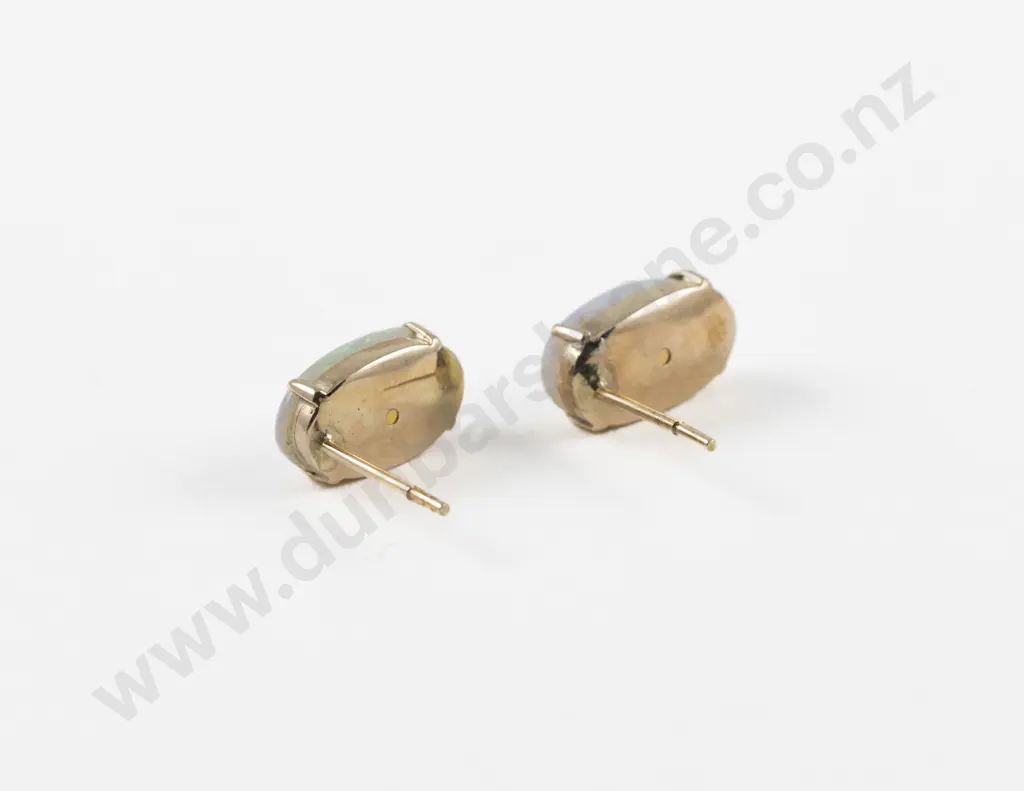 Pair 9ct Single White Crystal Opal Stud Earrings Image 1++