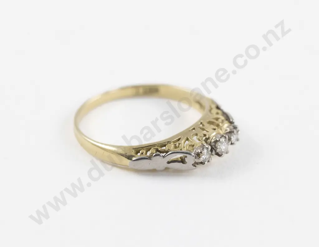Vintage 18ct Three Stone Diamond Bridge Ring Image 1++
