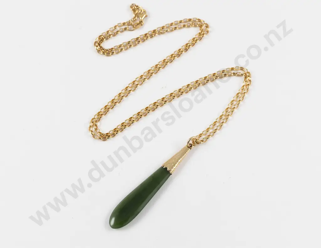 NZ 9ct Mounted Greenstone Pendant Image 1++