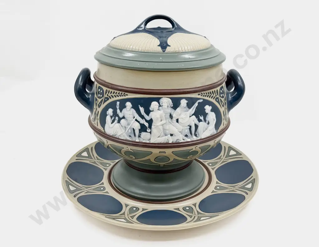 Arts & Crafts Mettlach Large Lidded Soup Tureen on Tray Image 1++