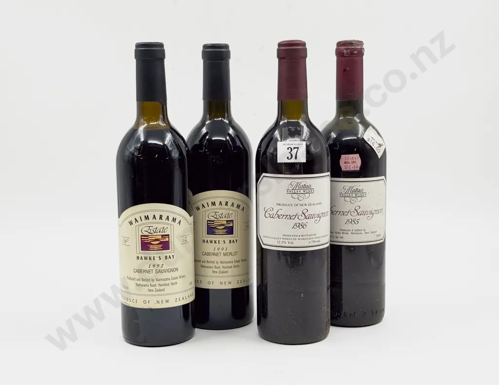 4 Assorted Bottles NZ Red Image 1++