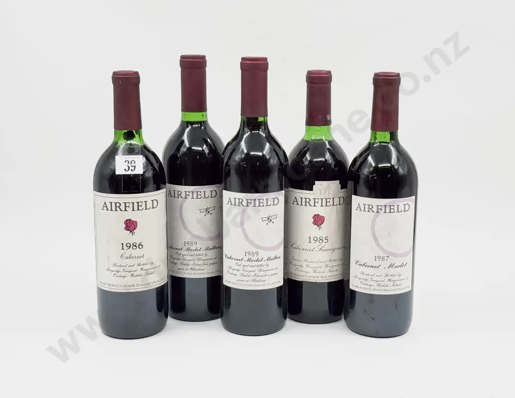 5 Assorted Bottles NZ Red Image 1++