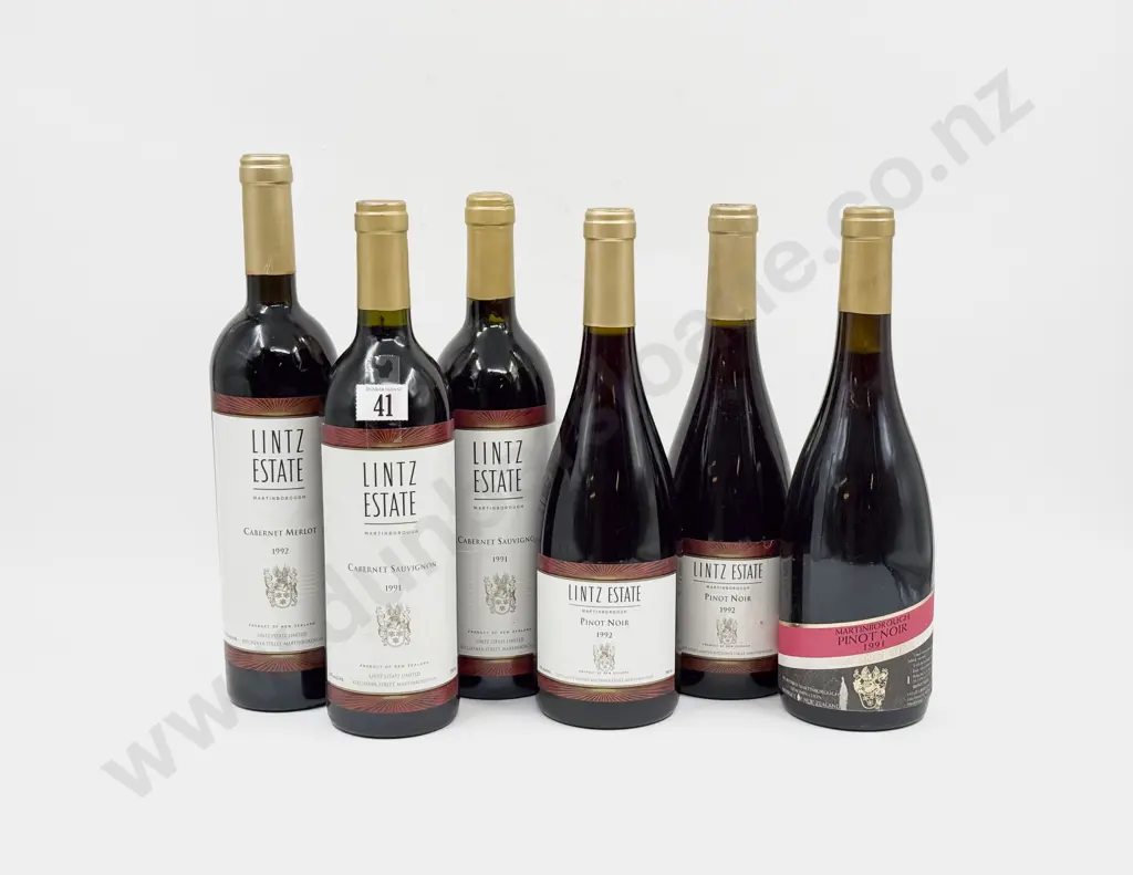 6 Assorted Bottles NZ Red Image 1++