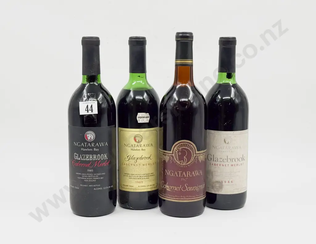4 Assorted Bottles NZ Red Image 1++