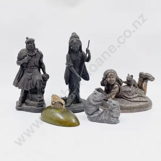 Small Quantity of Figural Ornaments Etc