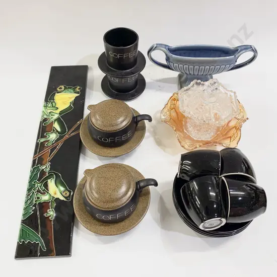 Quantity of Assorted China & Glassware Etc