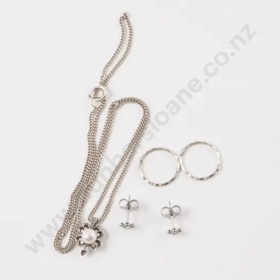 S/S Single Cultured Pearl Pendant and Two Pair Earrings
