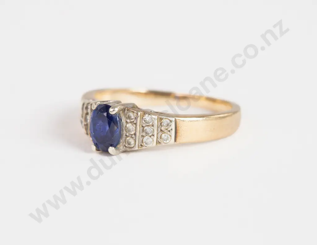 9ct 17Stone Topaz and Diamond Ring Image 1++