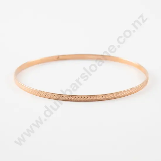 9ct Gold Engraved Bangle