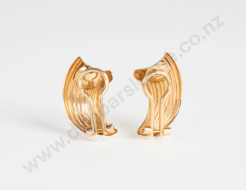 Pair 18ct Gold Clip On Earrings Image 1++