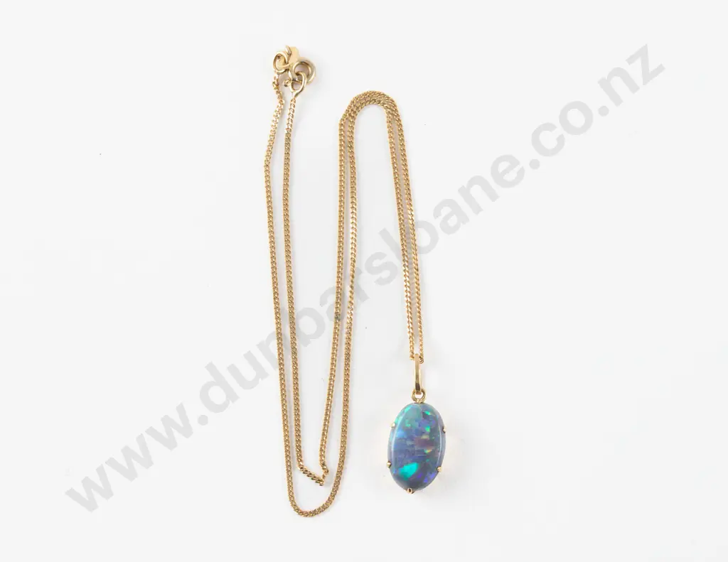 18ct Framed Single Opal Pendant Image 1++
