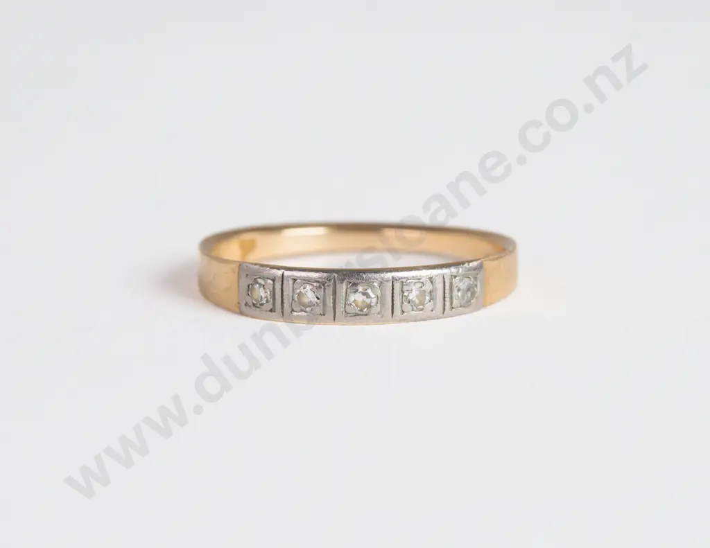 18ct Five Stone Diamond Band Ring Image 1++
