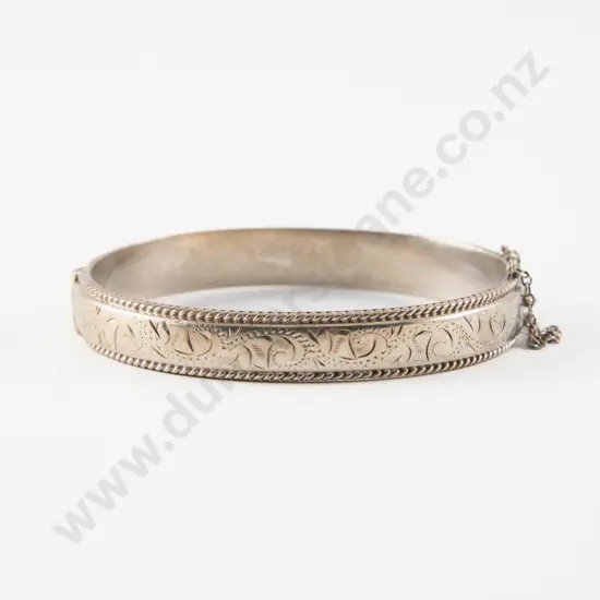 S/S Half Engraved Hinged Snap Bangle