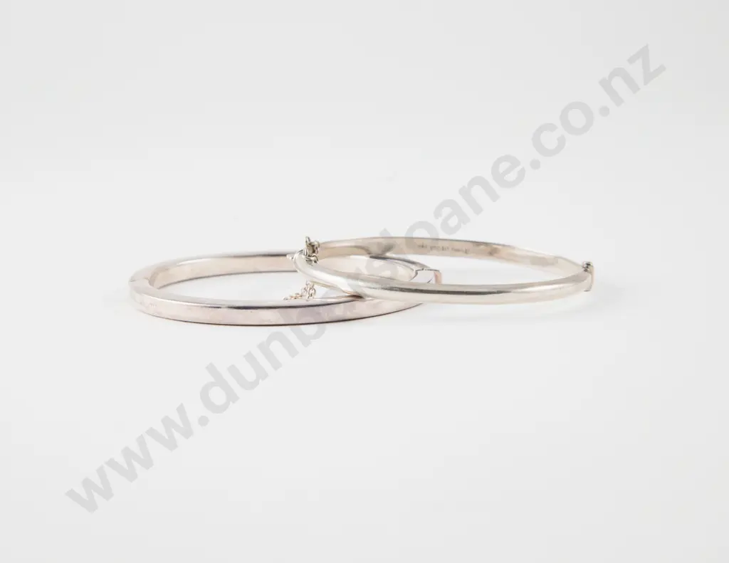 Two S/S Plain Hinged Snap Bangles Image 1++