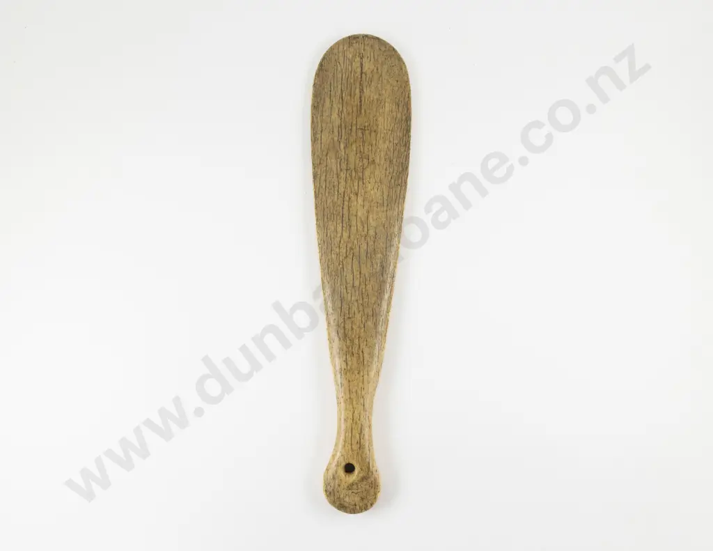 C19th or Earlier Patu Paroa (Whale Bone Mere) Image 1++