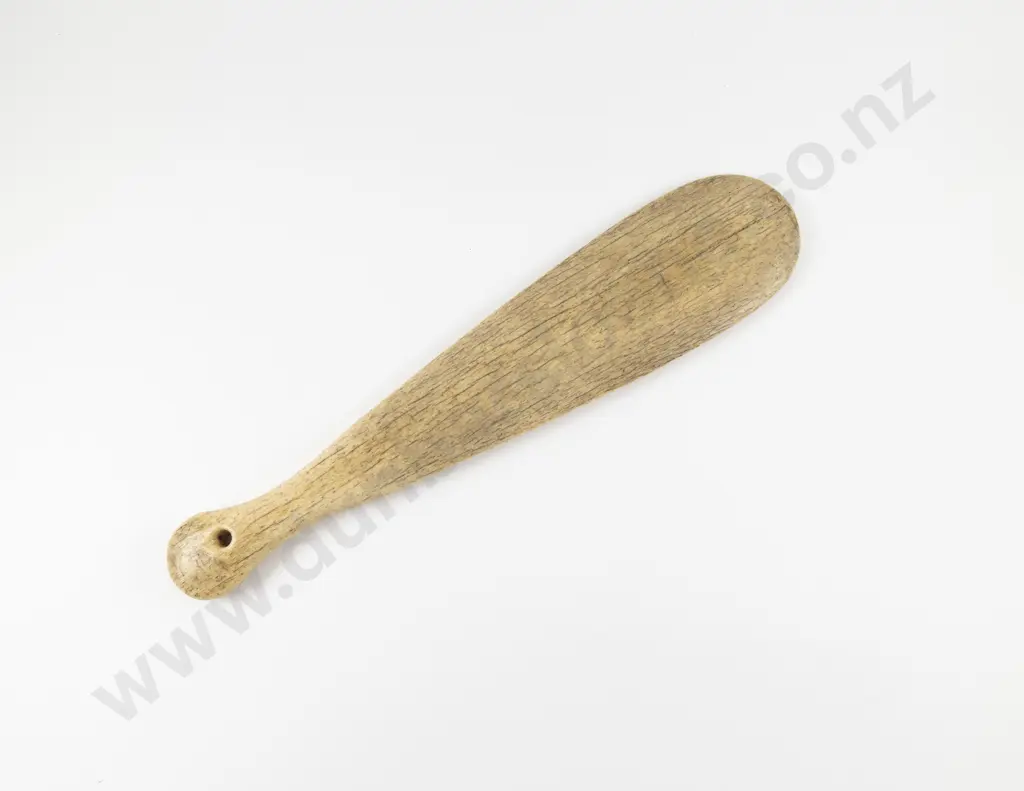 C19th or Earlier Patu Paroa (Whale Bone Mere) Image 1++