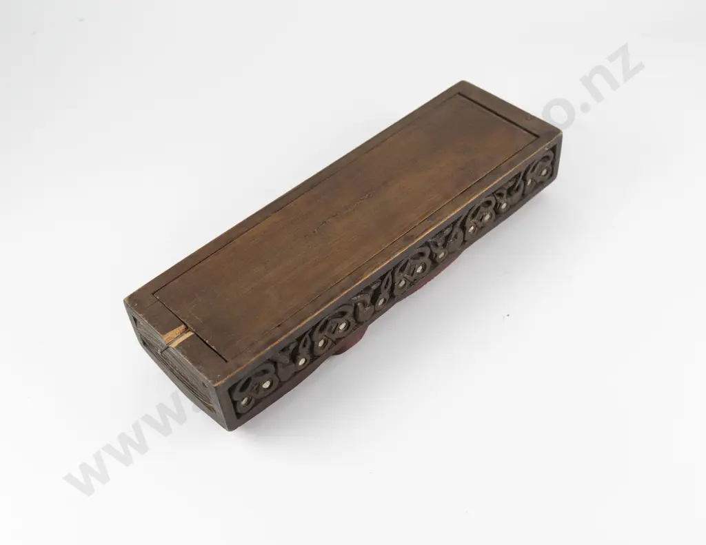 Late C19th/Early C20th Lidded Box Image 1++