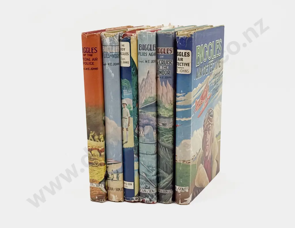 Six Captain W E Johns Biggles Volumes Image 1++