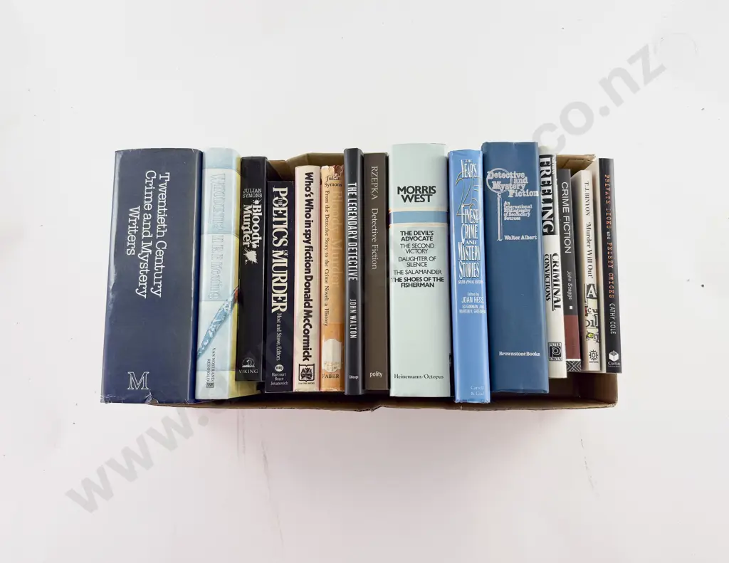 Box of Assorted Crime Fiction & Non-Fiction Crime Writing Books Image 1++