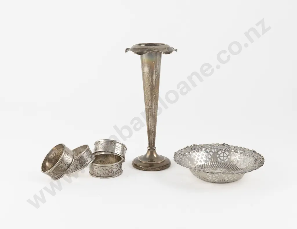 S/S Specimen Vase Bon Bon Dish & Set Of 4 Circular Napkin Rings Image 1++