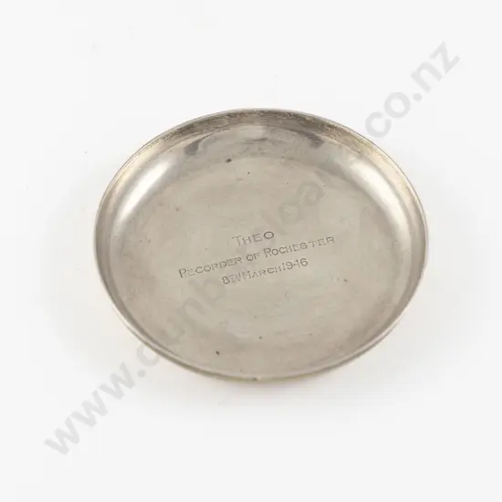 Geo VI S/S Circular Pin Dish